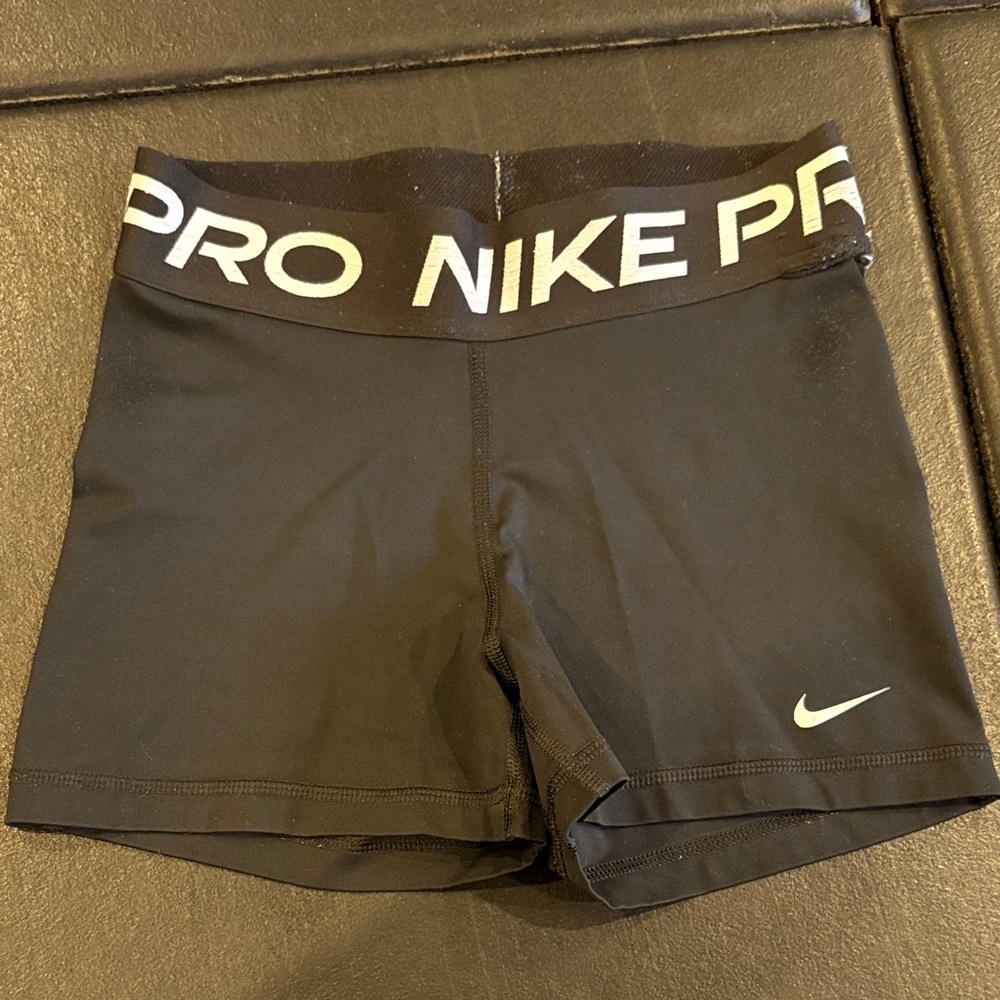 Nike Pro Women's Black Athletic Shorts